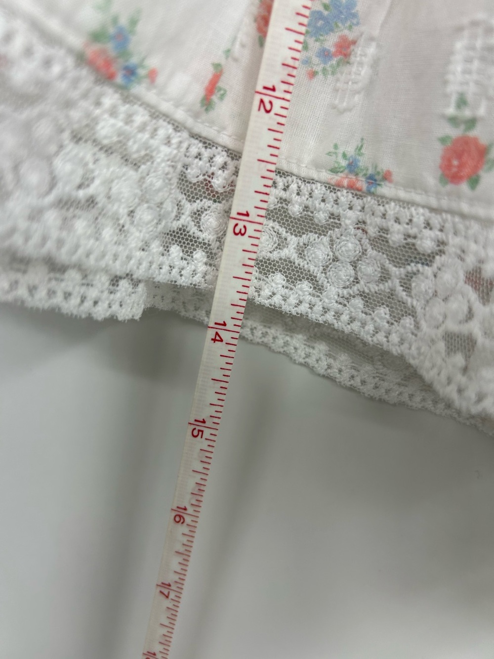 NWT Altar'd State Rumi Floral Layered Lace Shorts Size Small - Picture 6 of 7
